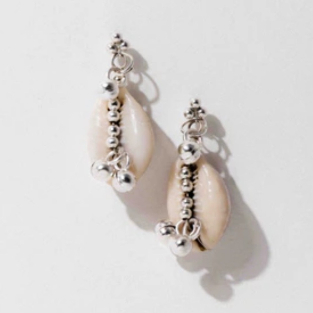Child of Wild Lakshmi Cowrie Earrings
Sterling Silver
